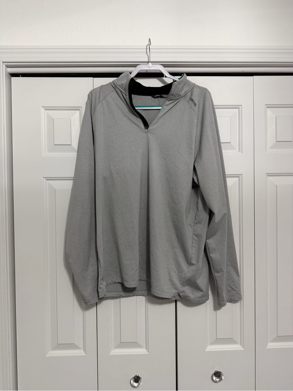 UNRL Quarter Zip Sweatshirt